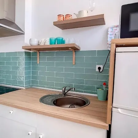 Cozy One Bedroom 리스본