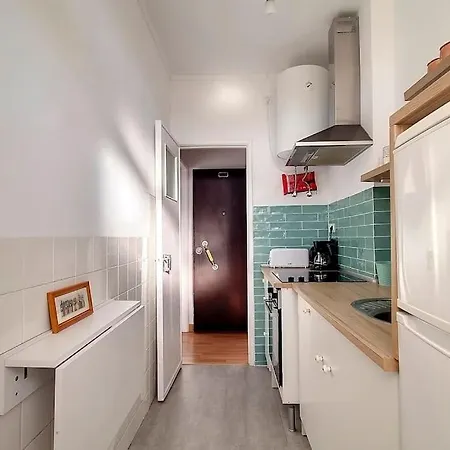Apartment Cozy One Bedroom Lisbon