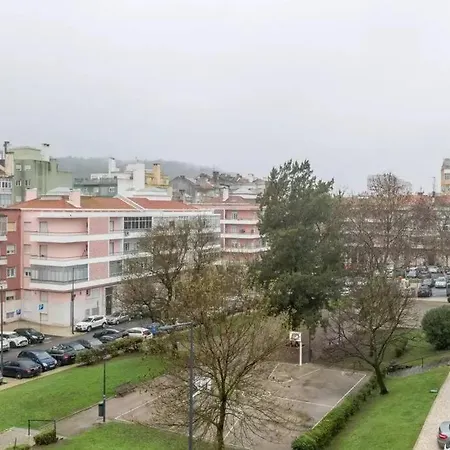 Cozy One Bedroom * Лиссабон